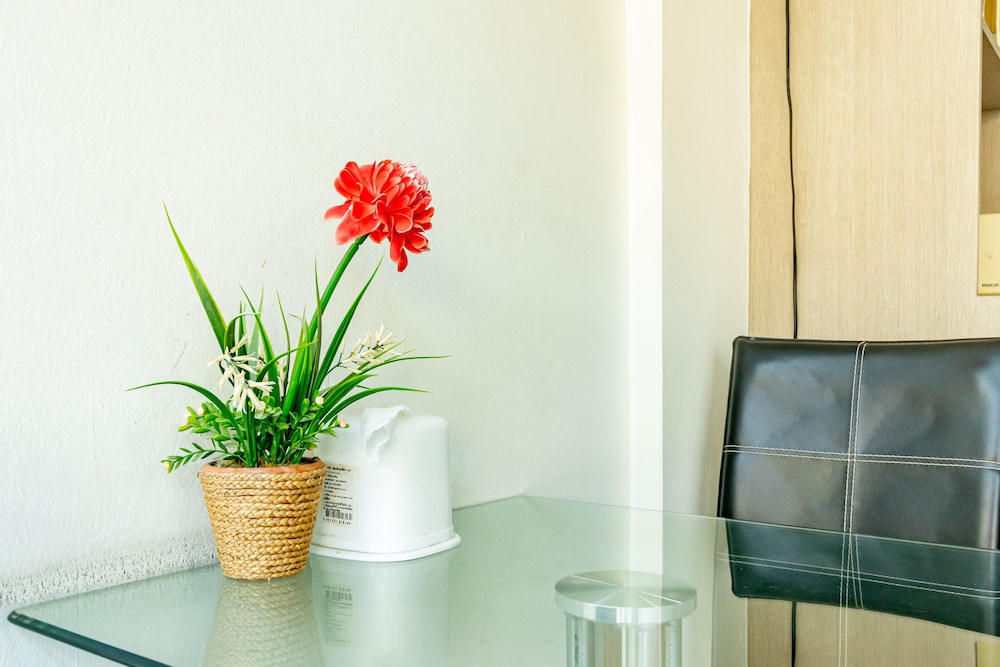 riski residence bangkok noi