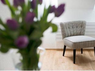 Inside Five City Apartments,Zurich>>Opfikon,4 star