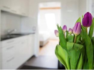 Inside Five City Apartments,Zurich>>Opfikon,4 star