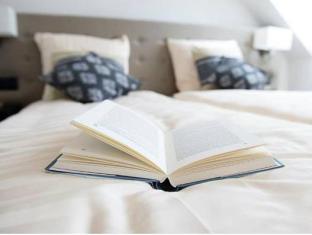 Inside Five City Apartments,Zurich>>Opfikon,4 star