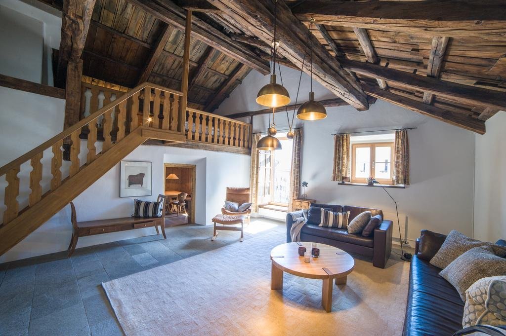 Chesa Michel,St. Moritz>>Bever,3 star