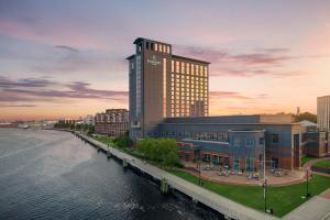 Renaissance Portsmouth-Norfolk Waterfront Hotel,Norfolk - Virginia Beach>>Norfolk,4 star