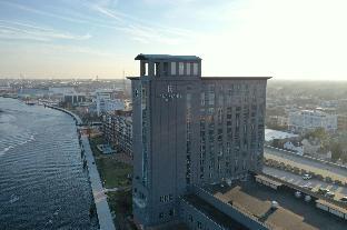 renaissance portsmouth norfolk waterfront hotel