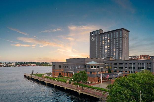 renaissance portsmouth norfolk waterfront hotel