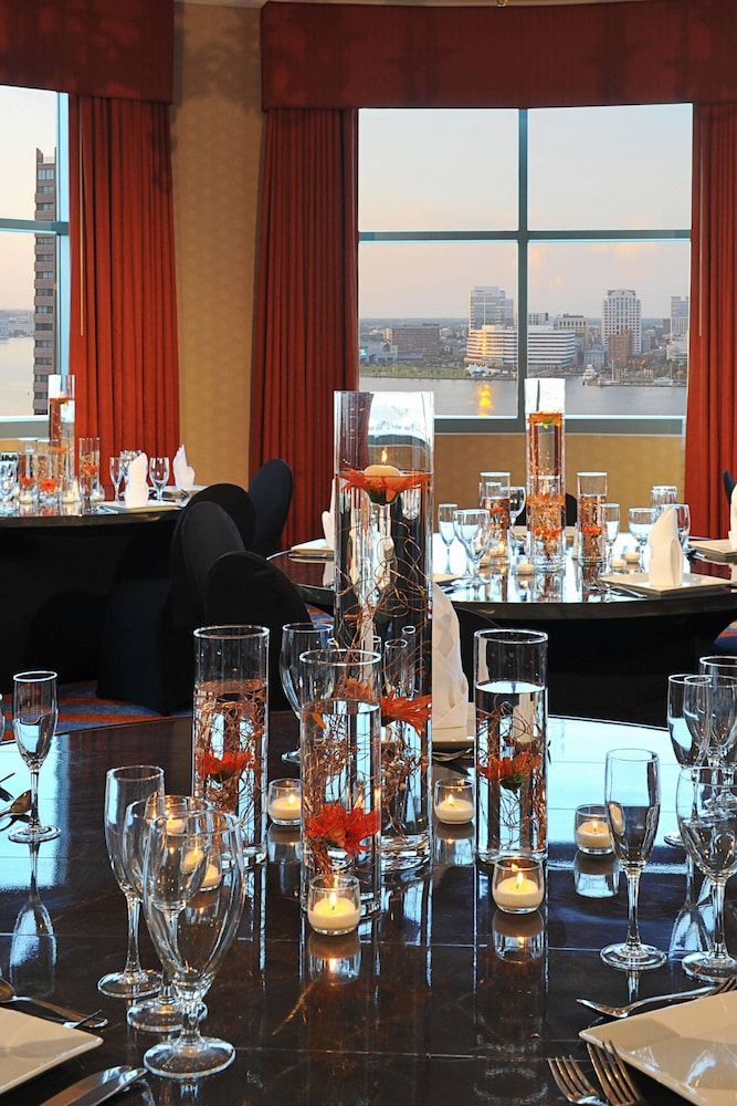 renaissance portsmouth norfolk waterfront hotel