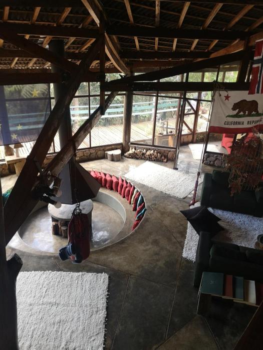 alive eco hut