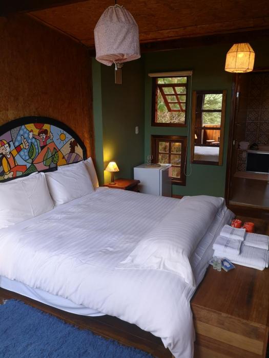 alive eco hut