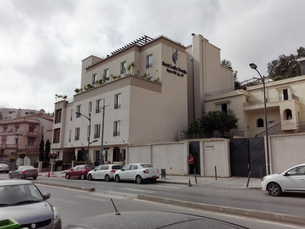 hotel lalla doudja