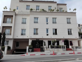 hotel lalla doudja