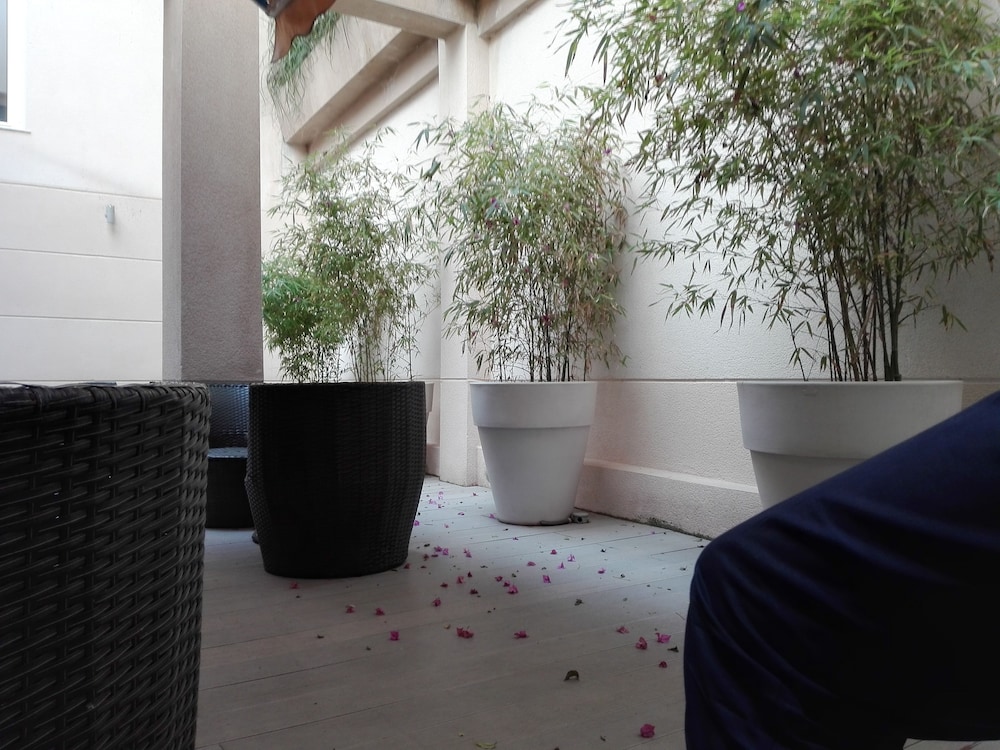hotel lalla doudja