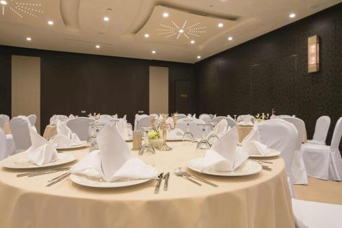 the legacy luxury hotel algiers hydra