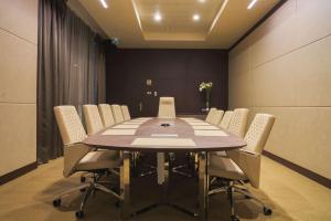 the legacy luxury hotel algiers hydra