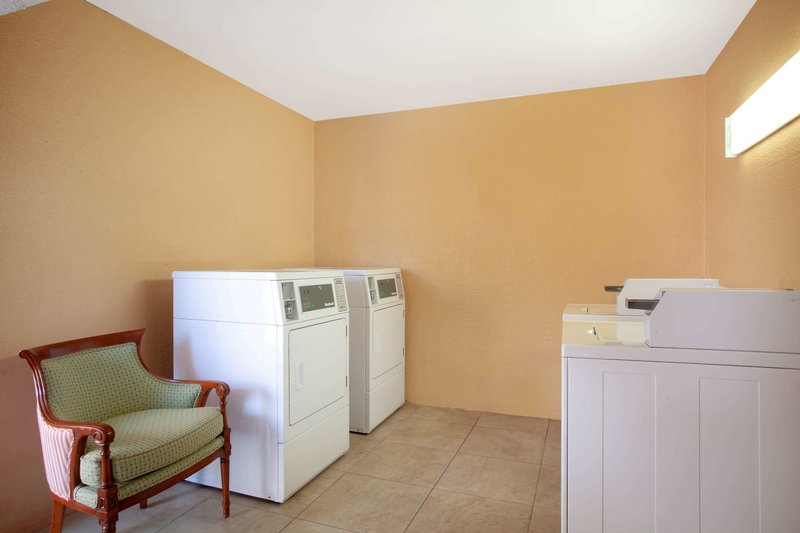 stayable kissimmee east