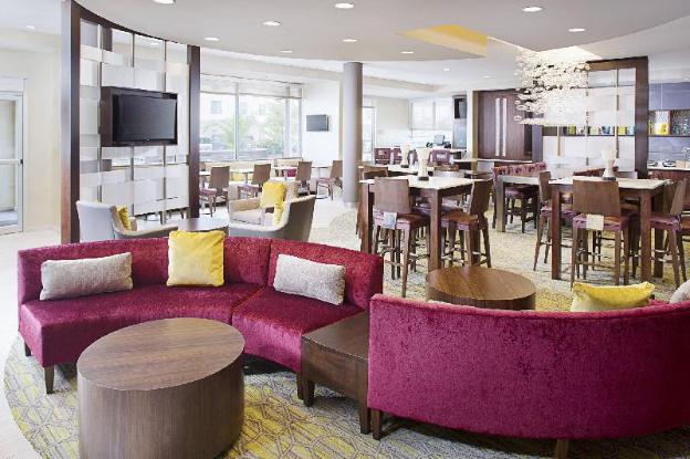 springhill suites by marriott carle place garden city