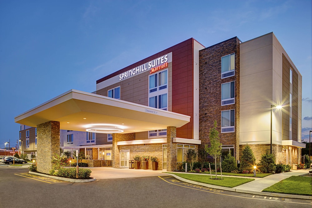 springhill suites by marriott carle place garden city