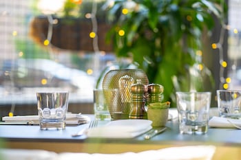 Richmond Marriott,Richmond>>Montrose,4 star