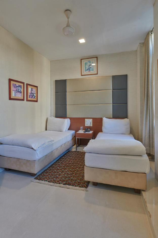 hotel elphinstone annexe