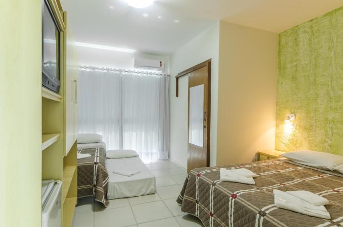 hotel cores do mar