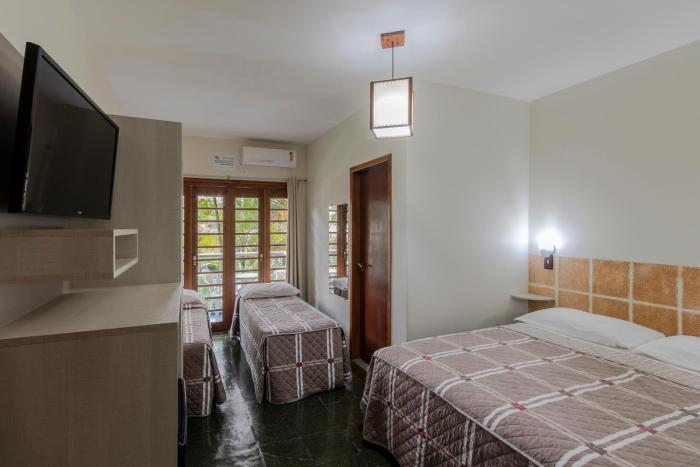 hotel cores do mar
