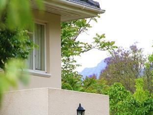 rozenburg guesthouse