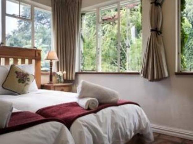 rozenburg guesthouse