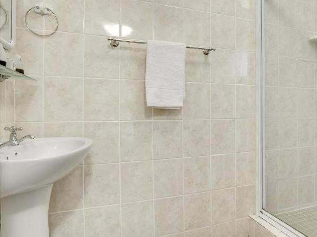 rozenburg guesthouse