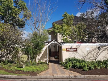 rozenburg guesthouse