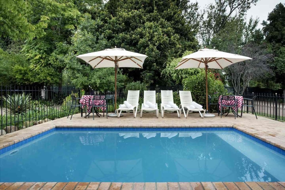 rozenburg guesthouse