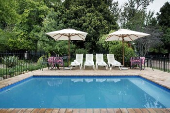 rozenburg guesthouse