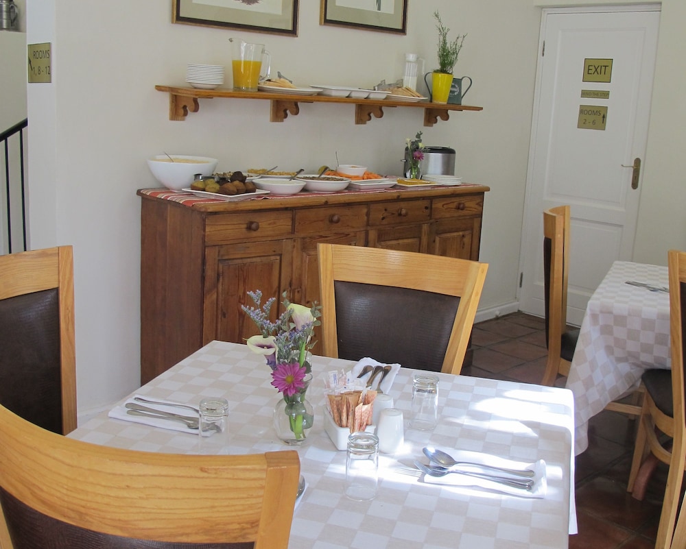 rozenburg guesthouse