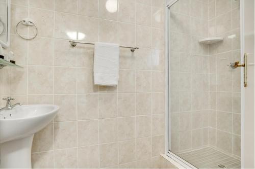 rozenburg guesthouse