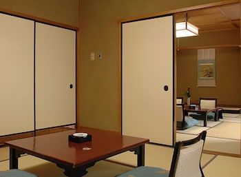 yoshidaya sannokaku