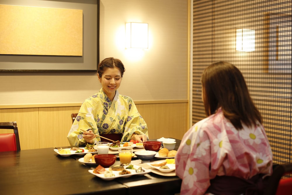 yoshidaya sannokaku