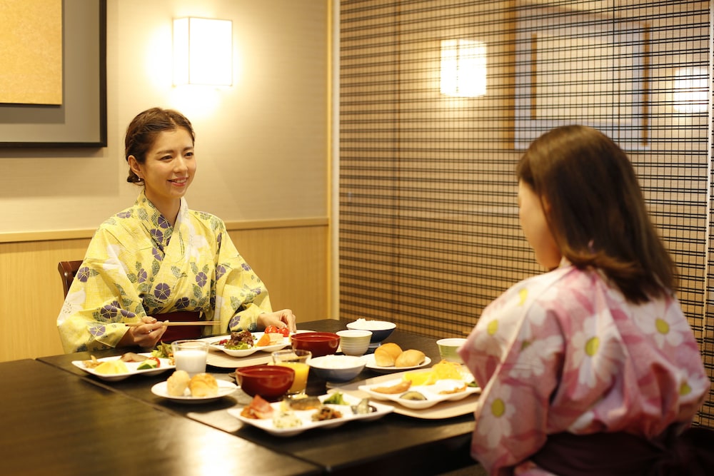 yoshidaya sannokaku