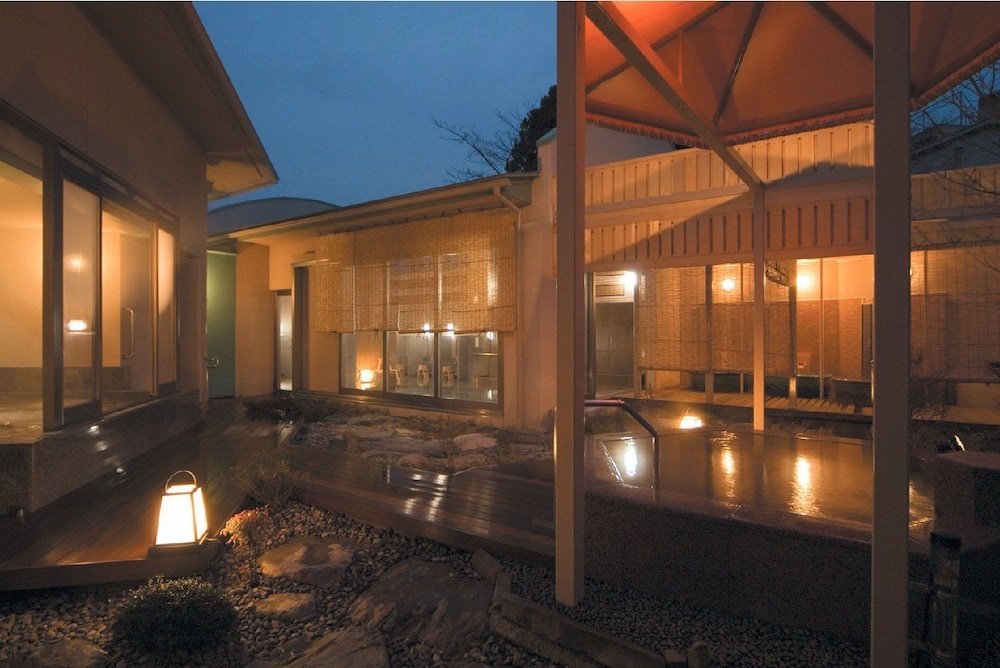 Manten No Tsujinoya,Kaga>>Ishikawa Prefecture,4 star