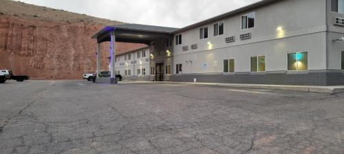 quality inn and suites salina national forest area
