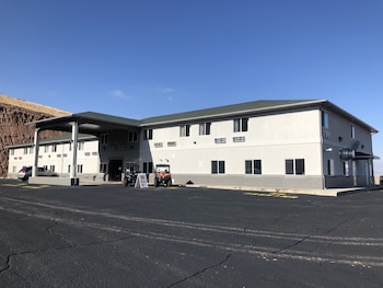 quality inn and suites salina national forest area