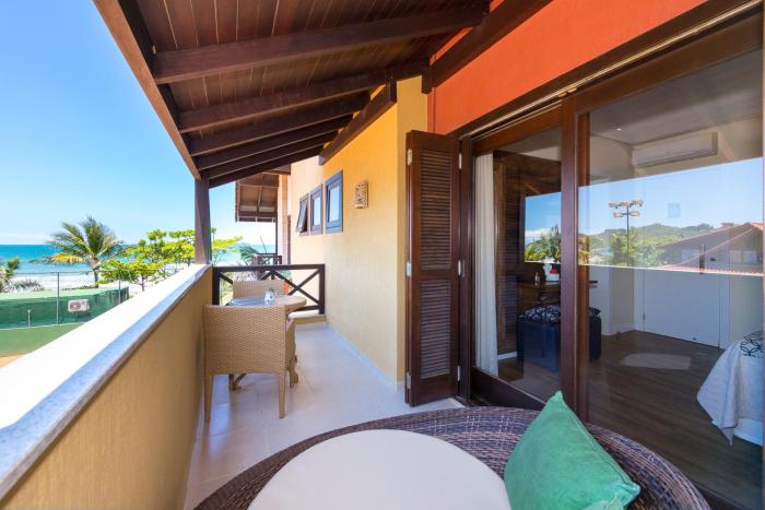 refugio das gales adults only