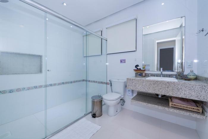 refugio das gales adults only