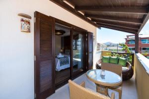 refugio das gales adults only