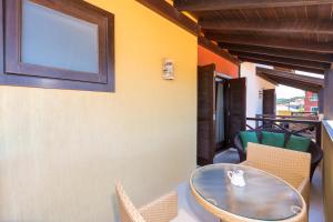 refugio das gales adults only