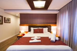 refugio das gales adults only