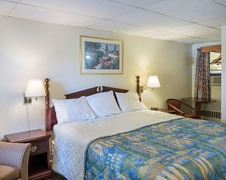 Rodeway Inn Westminster,Fitchburg>>Boston,2 star