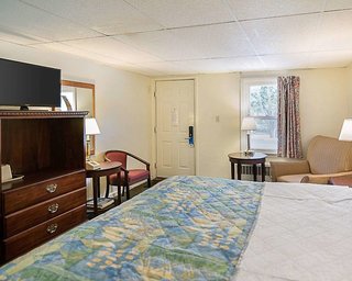 Rodeway Inn Westminster,Fitchburg>>Boston,2 star