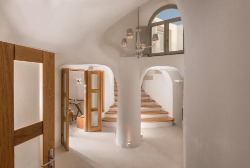 Elite Luxury Suites,Santorini>>Oia,4 star