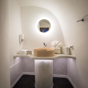 elite luxury suites