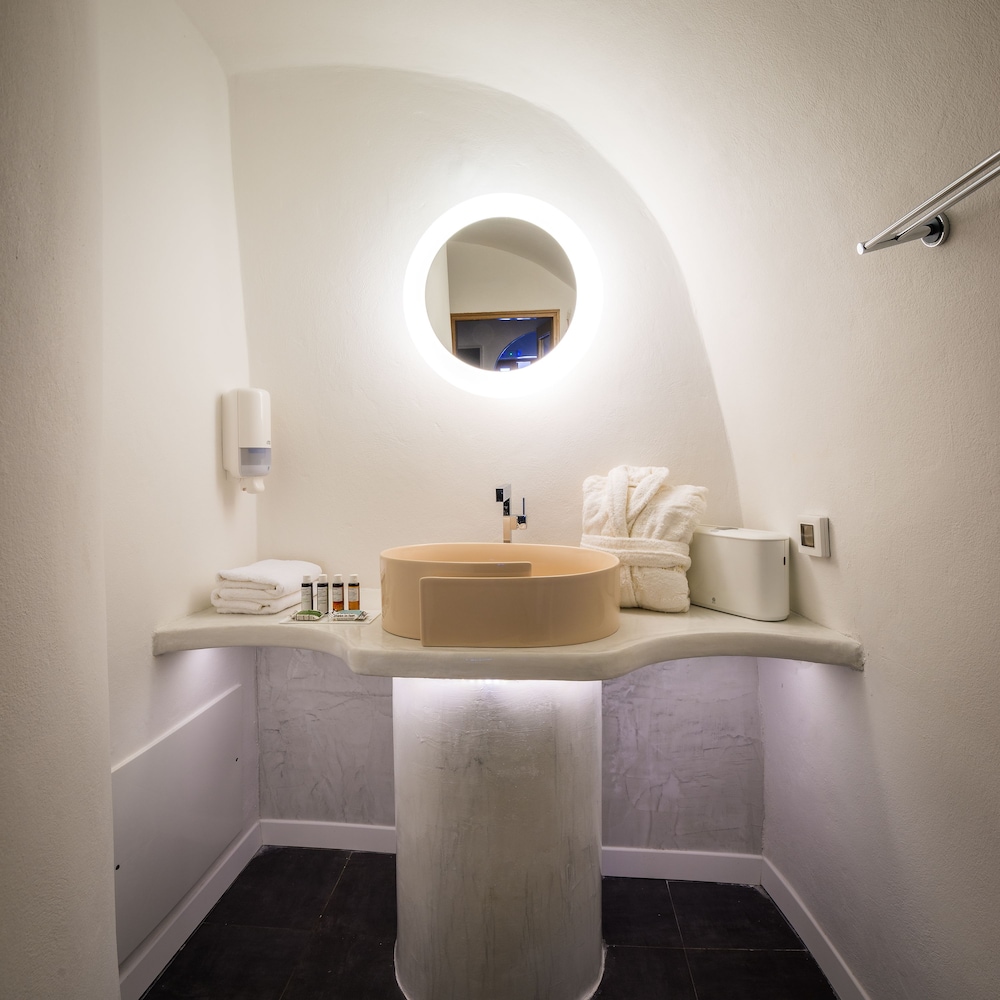 elite luxury suites