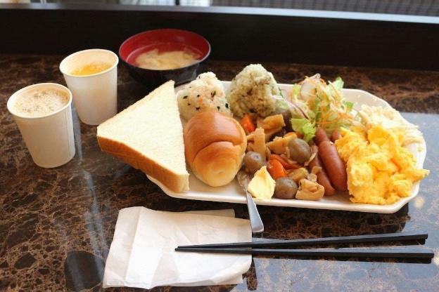 toyoko inn okinawa naha omoromachi ekimae