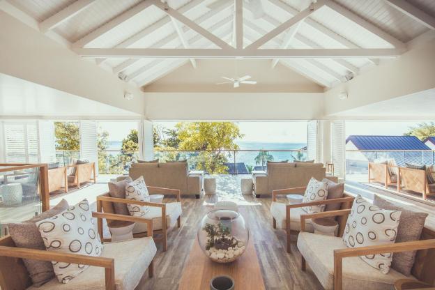 carana beach hotel