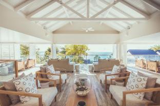 carana beach hotel